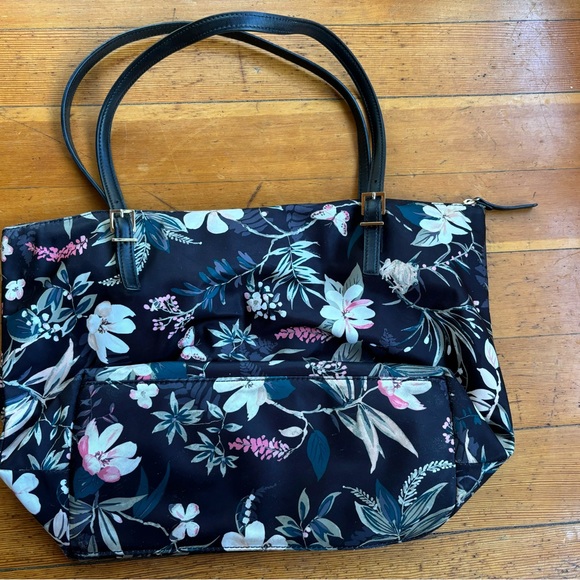 Kate Spade Flower Purse - Picture 2 of 5